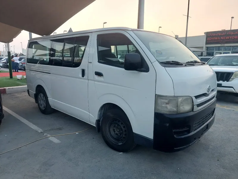 2008 تويوتا هياس in Dubai