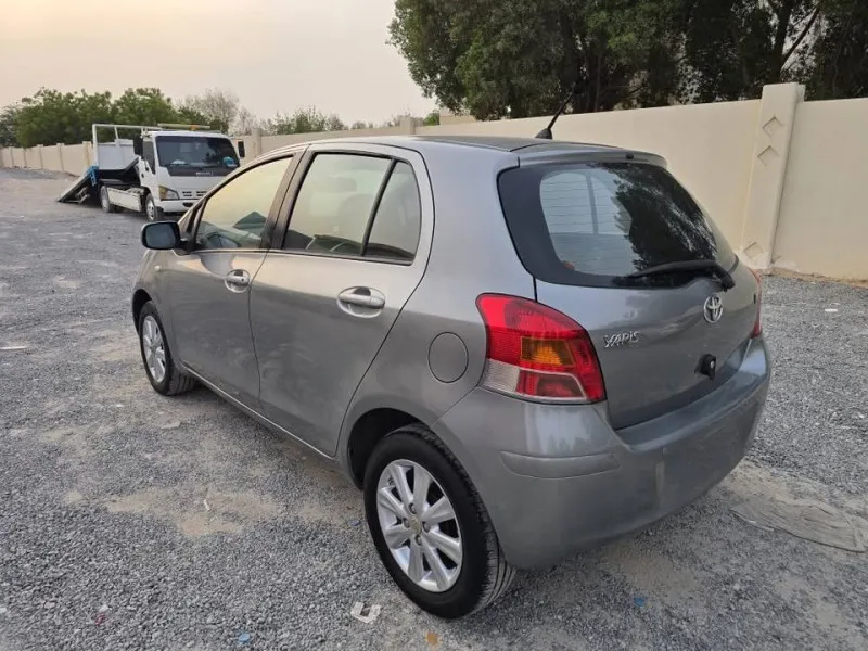 2014 تويوتا ياريس in Dubai