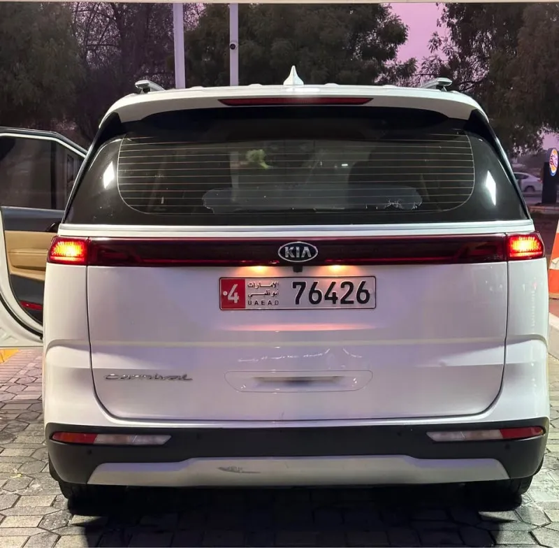 2021 كيا كارنفال in Dubai