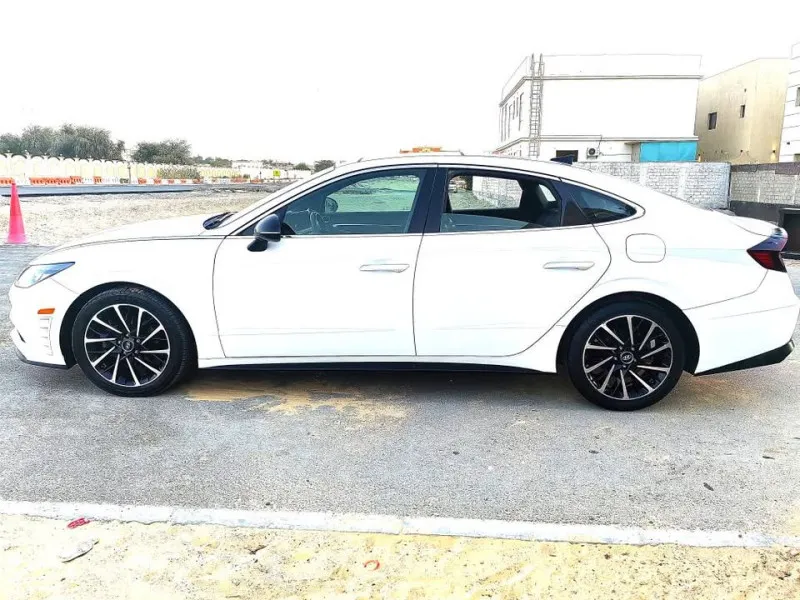 2020 Hyundai Sonata in Dubai