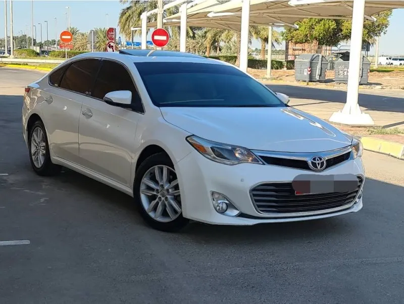 2015 Toyota Avalon in Dubai