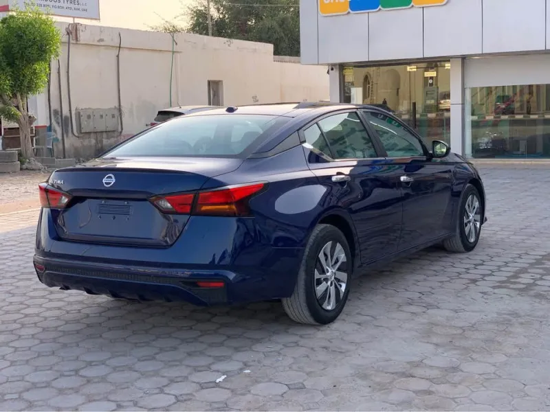 2020 نيسان آلتيما in Dubai