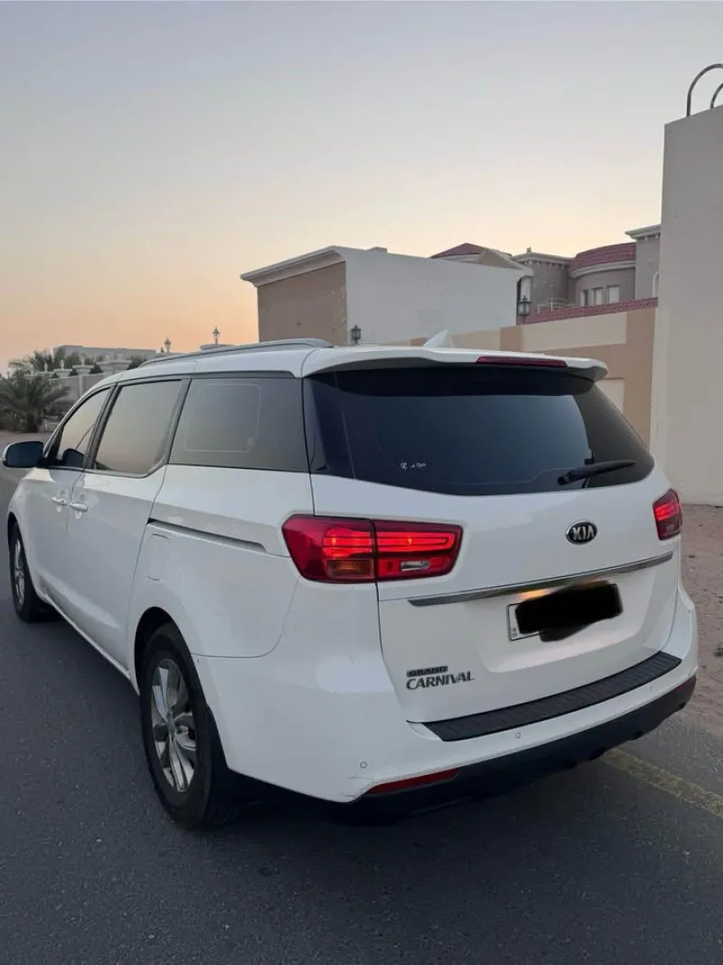 2019 كيا كارنفال in Dubai
