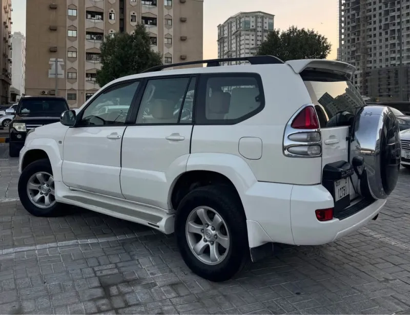 2008 تويوتا برادو in Dubai