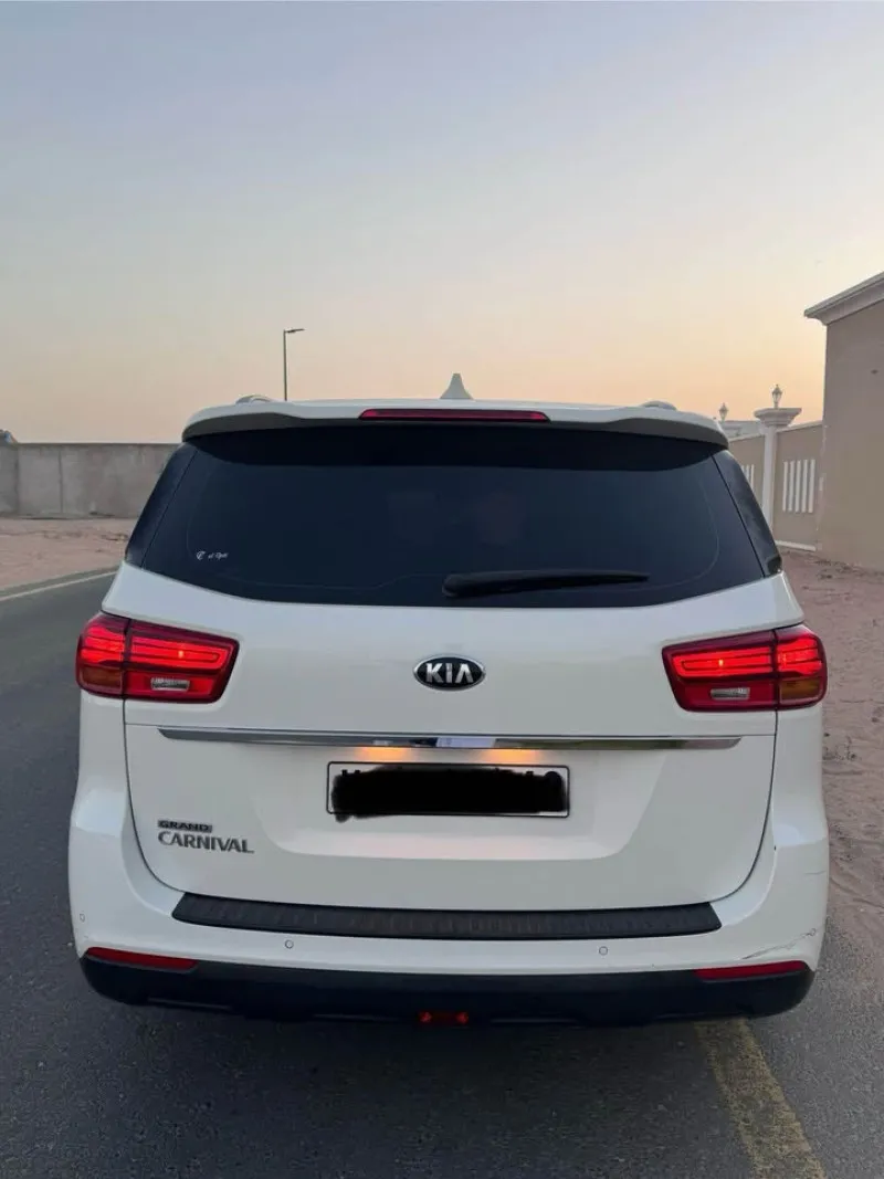 2019 كيا كارنفال in Dubai
