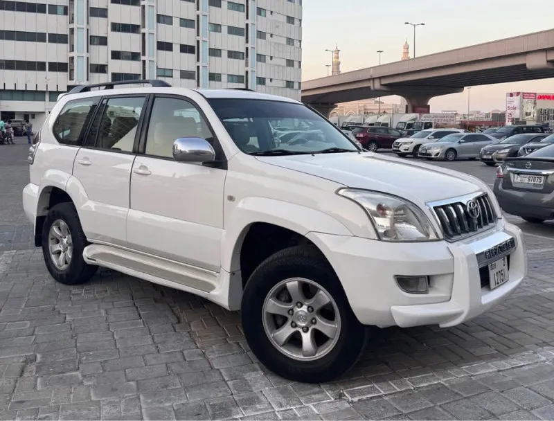 2008 تويوتا برادو in Dubai