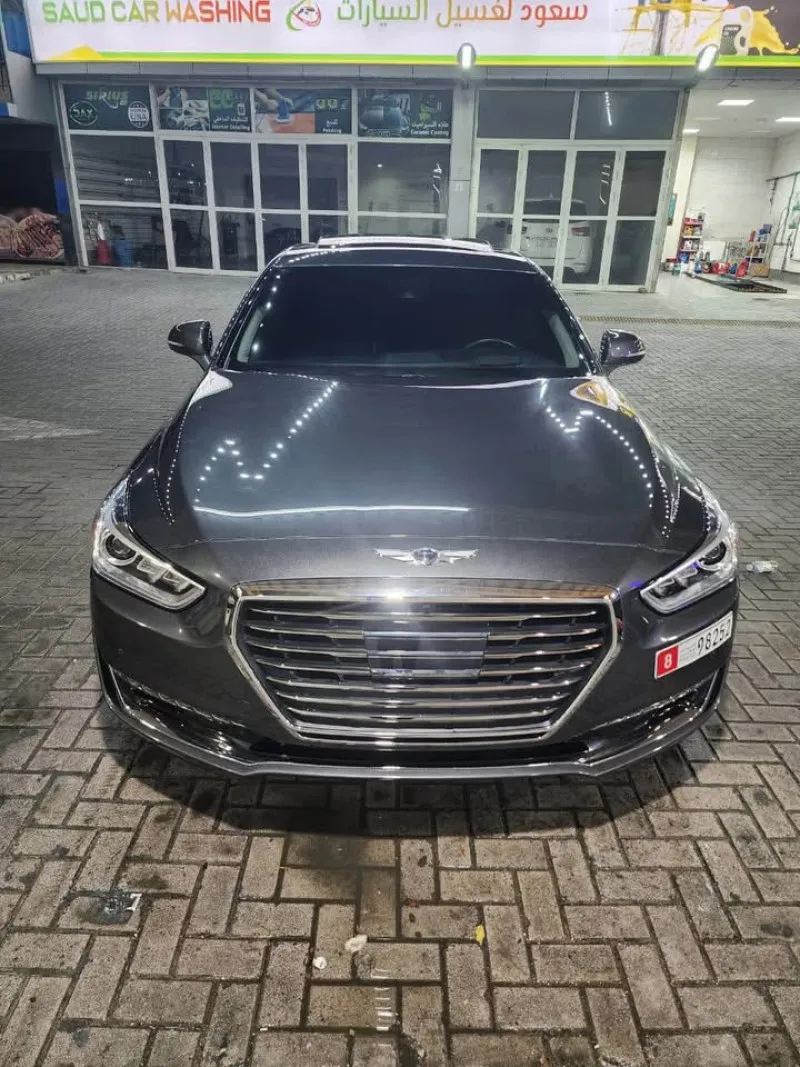 2018 Genesis G90 in Dubai