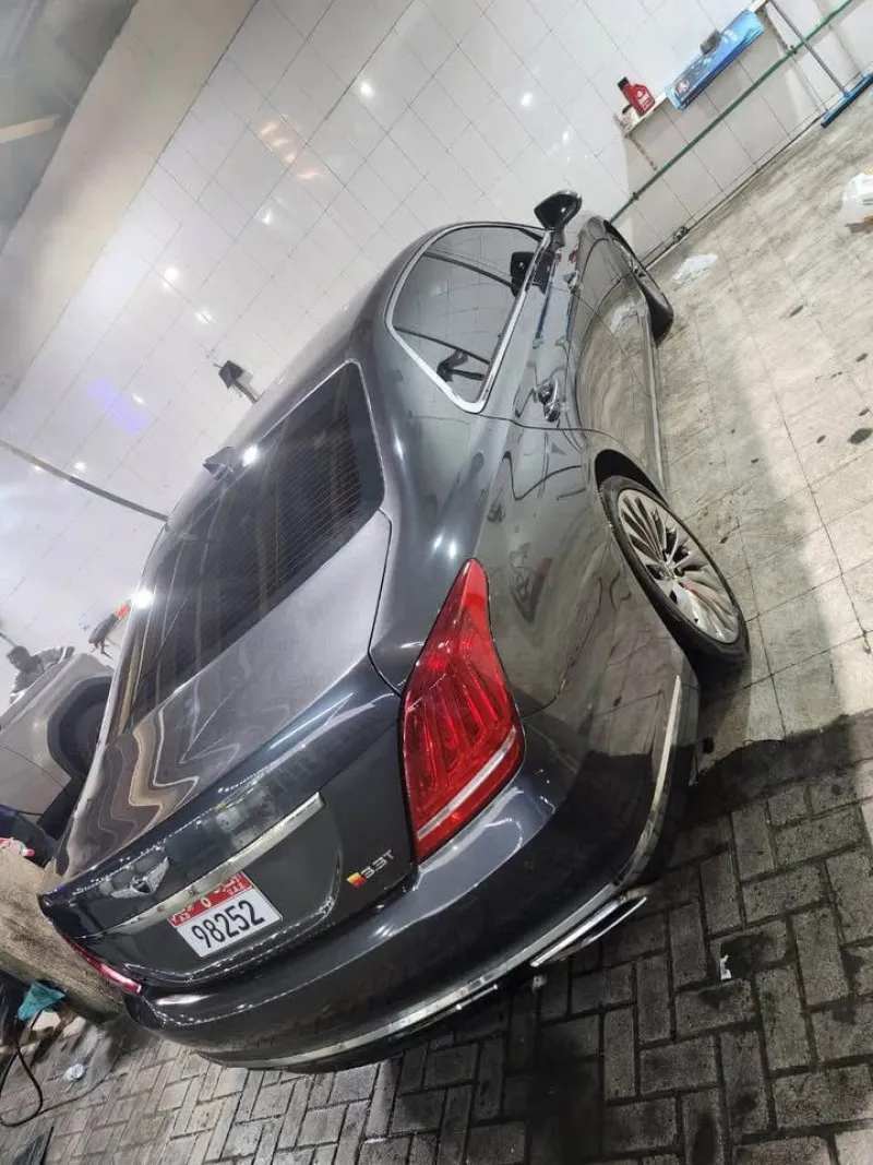 2018 Genesis G90 in Dubai
