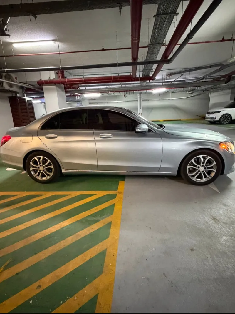 2015 مرسيدس-بنز آلفئة - C in Dubai