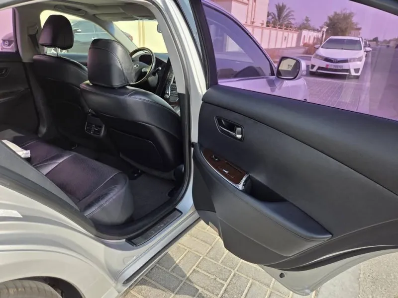2010 لكزس ES - اي اس in Dubai