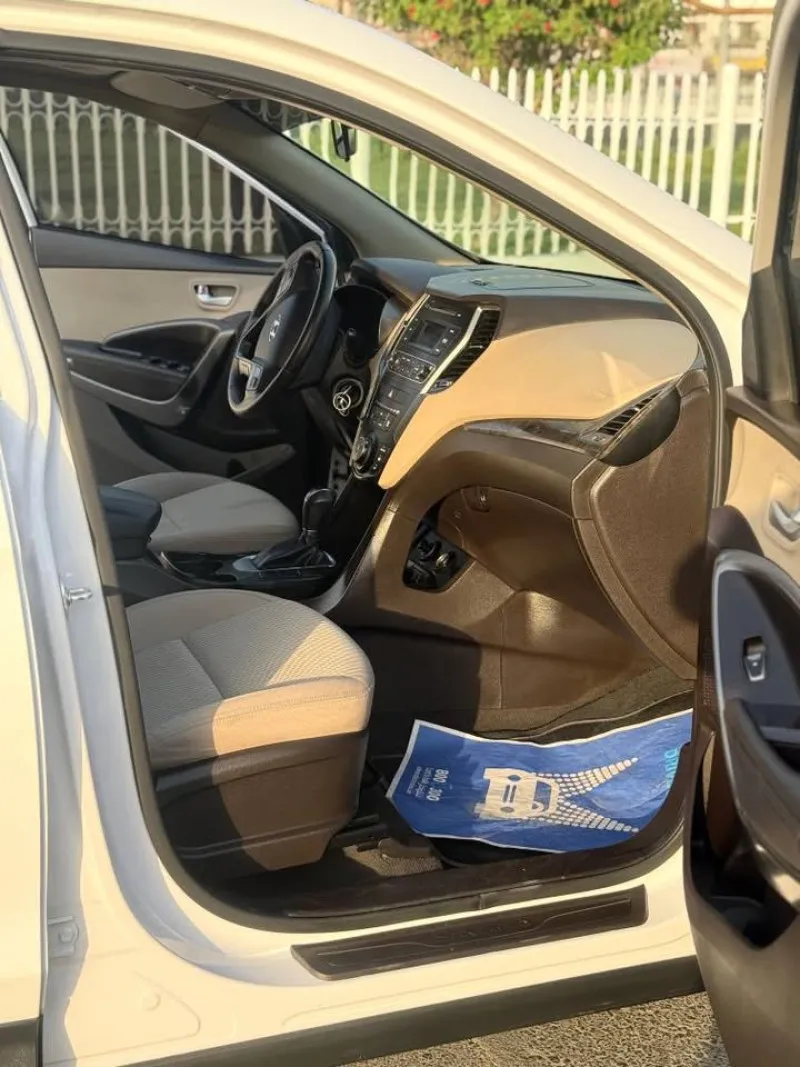 2017 Hyundai Santa Fe in Dubai