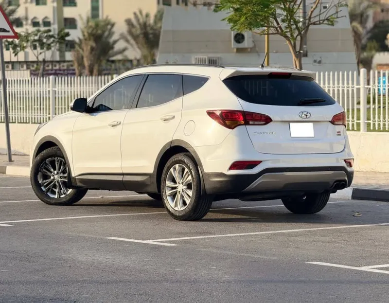 2017 Hyundai Santa Fe in Dubai