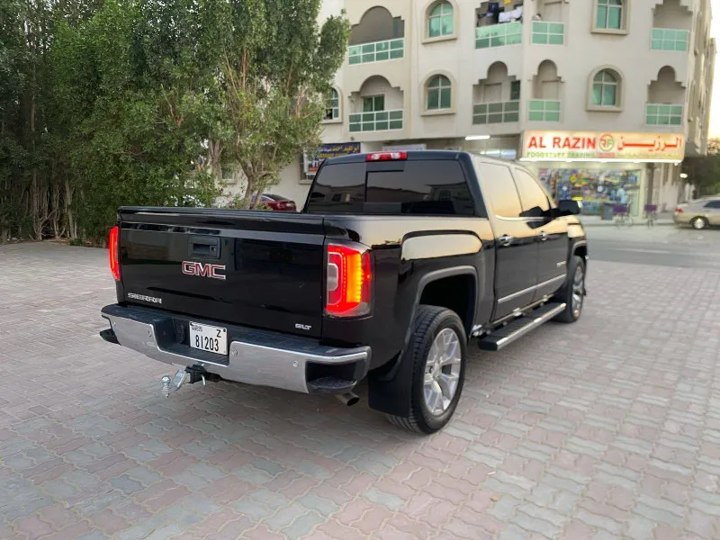 2018 GMC Sierra in Dubai