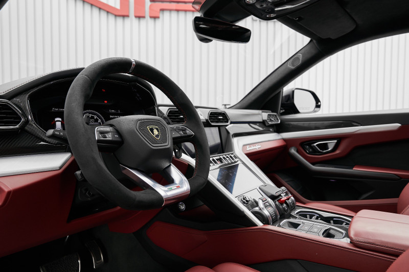 2020 Lamborghini URUS in dubai