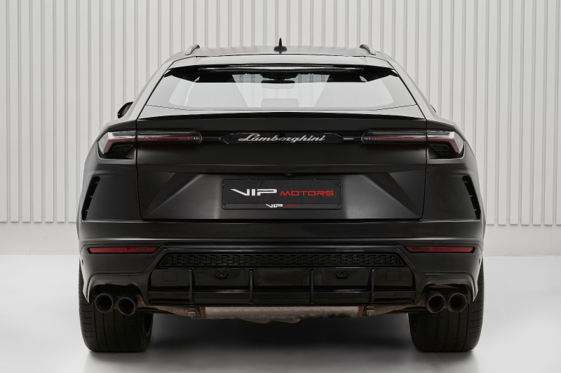 2020 Lamborghini URUS in dubai