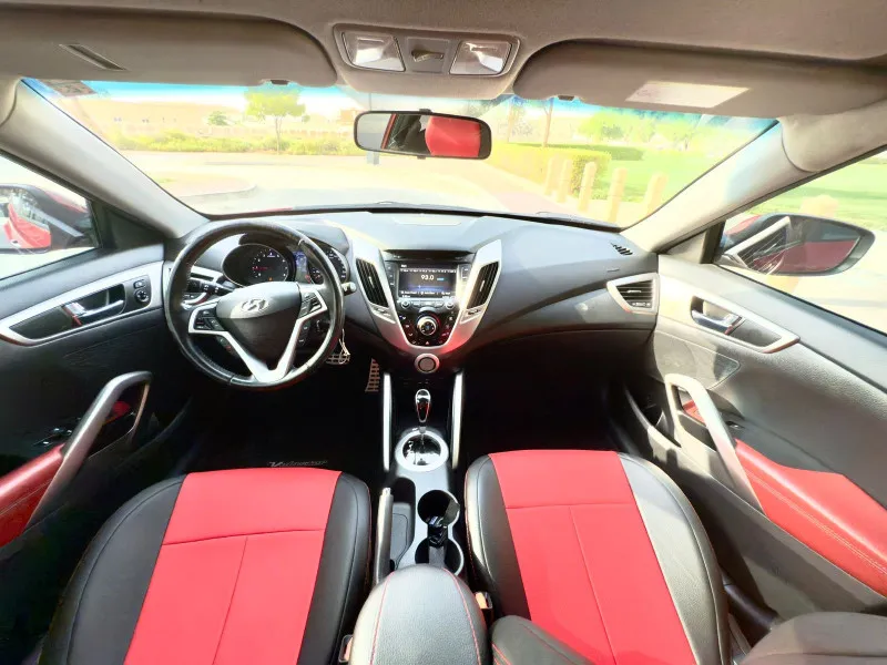 2017 Hyundai Veloster in Dubai
