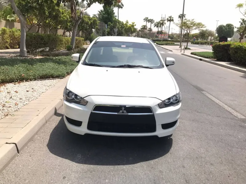 2016 ميتسوبيشي لانسر in Dubai