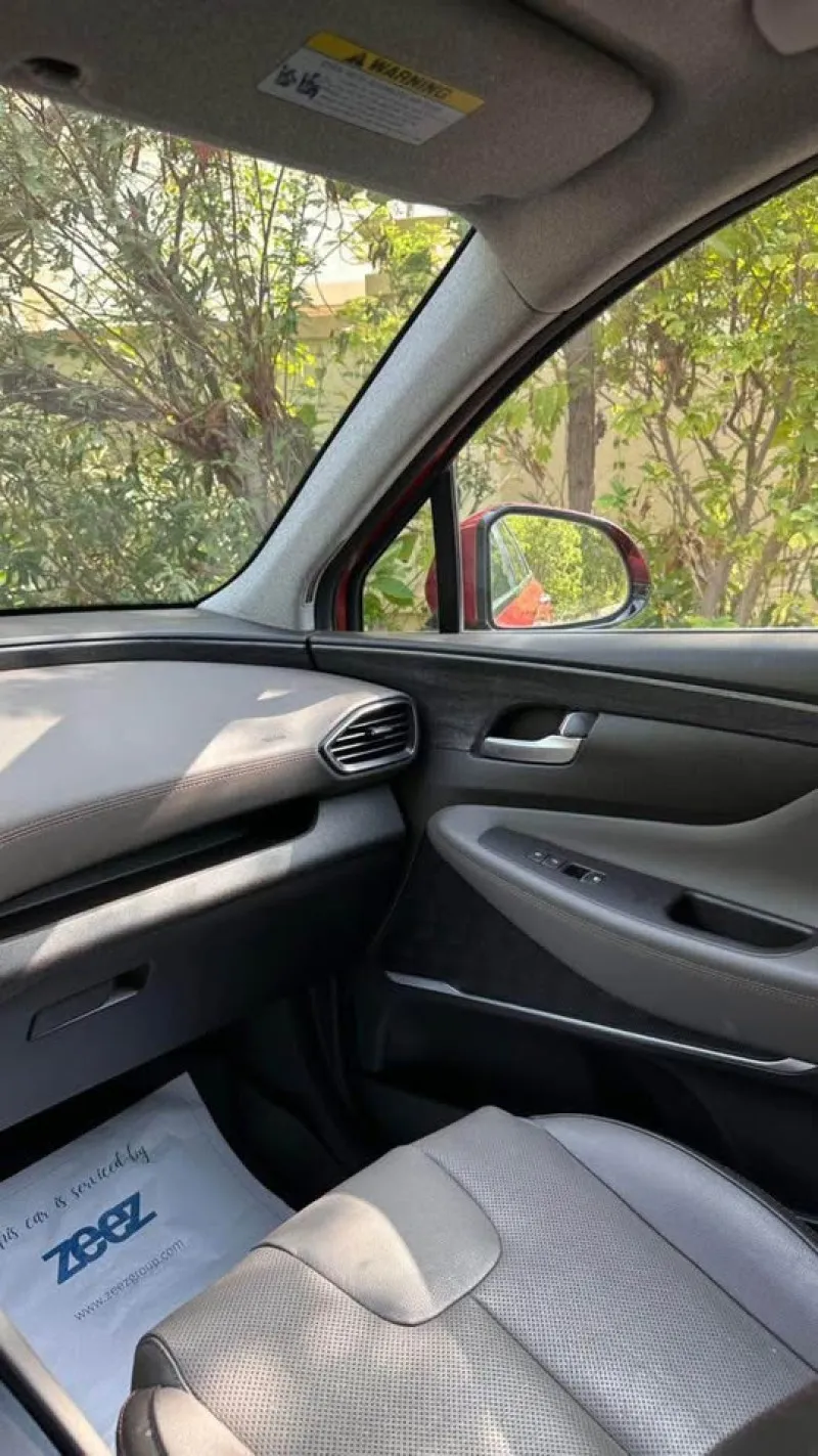 2020 Hyundai Santa Fe in Dubai