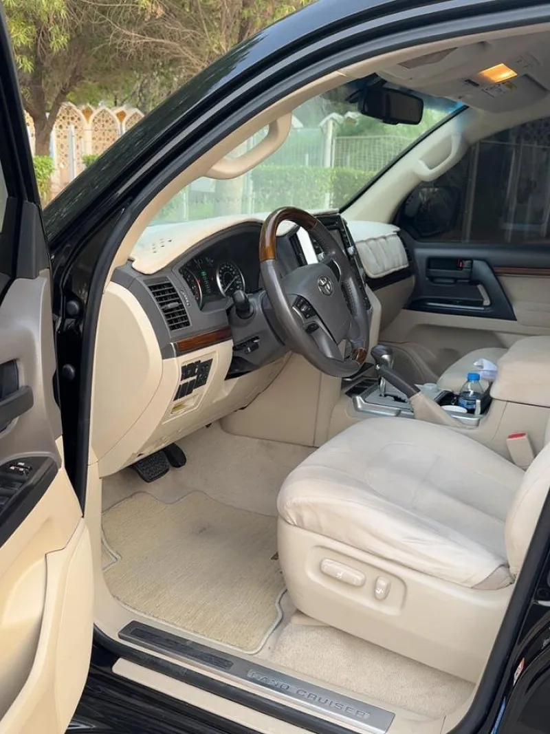 2018 Toyota Land Cruiser in Dubai