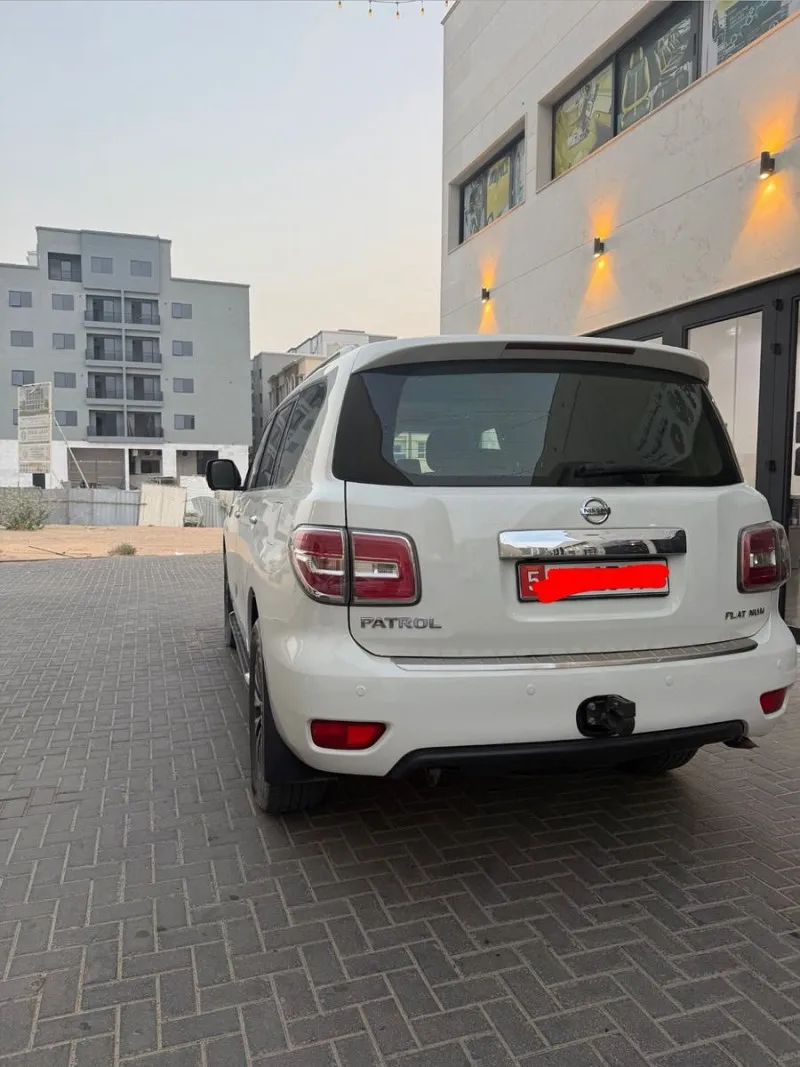 2015 Nissan Patrol in Dubai