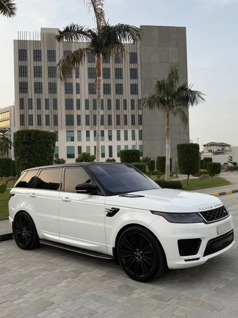 2019 Land Rover Range Rover Sport in Dubai