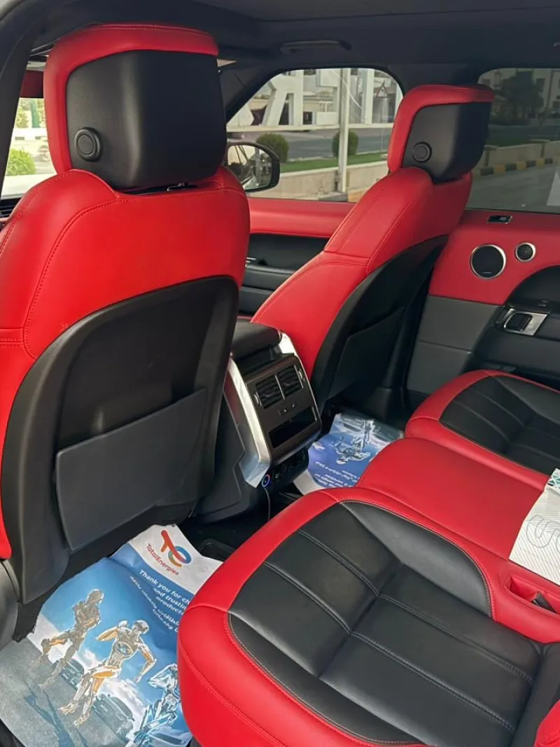 2019 Land Rover Range Rover Sport in Dubai
