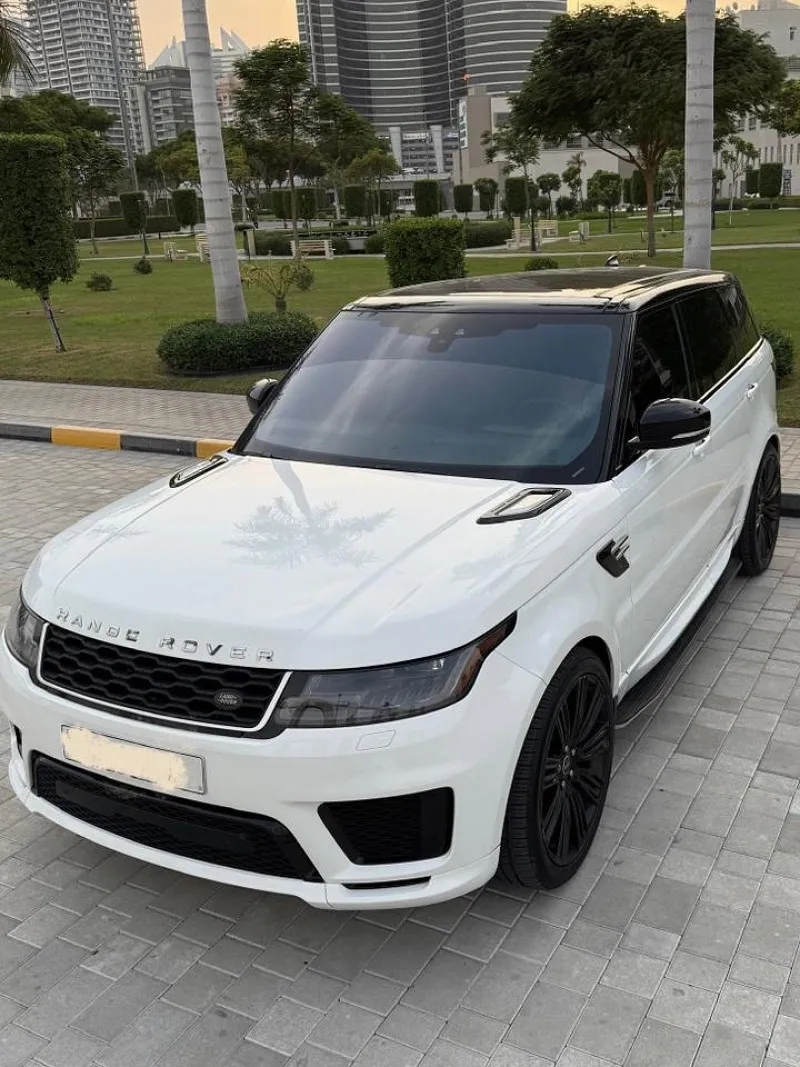 2019 Land Rover Range Rover Sport in Dubai