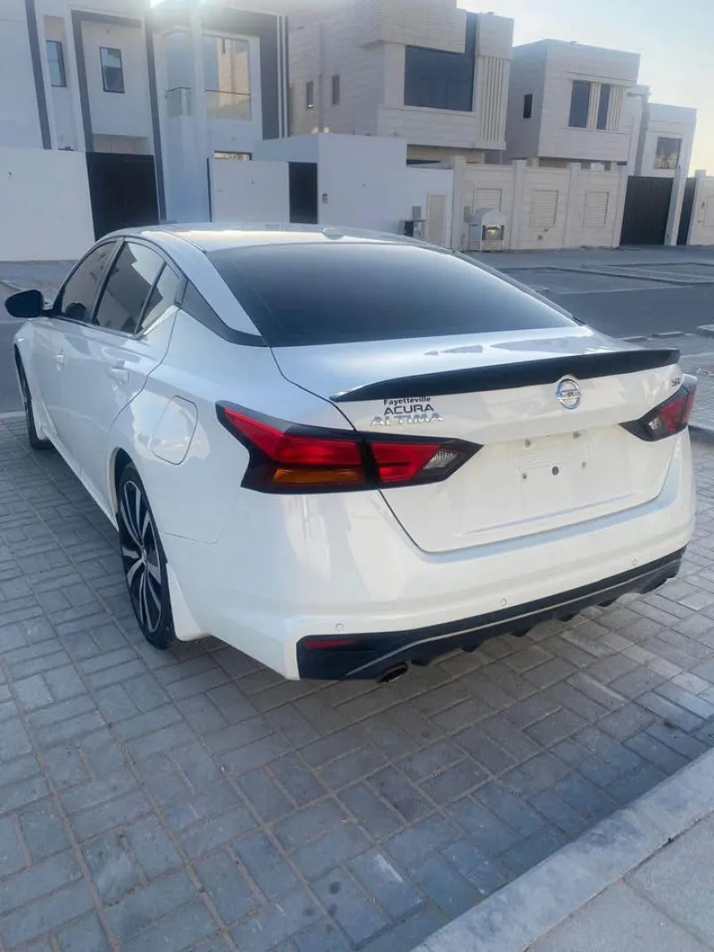 2020 Nissan Altima in Dubai