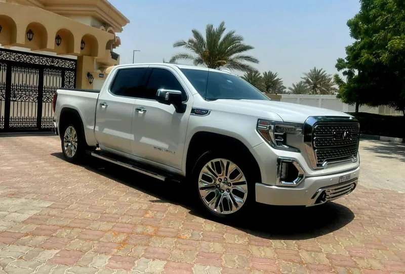 2020 GMC Denali in Dubai