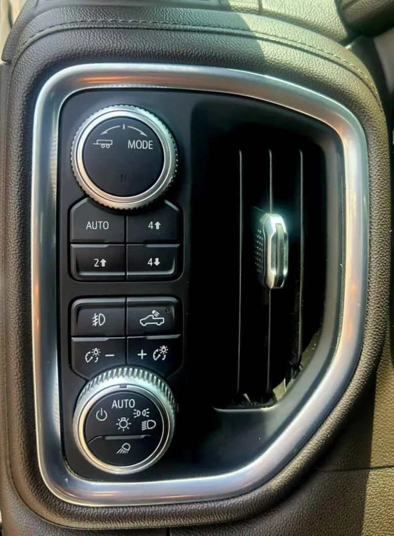 2020 GMC Denali in Dubai