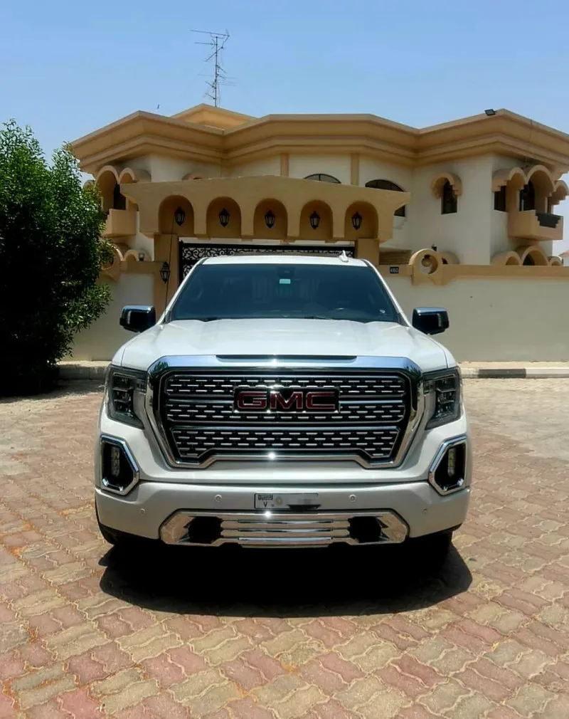 2020 GMC Denali in Dubai