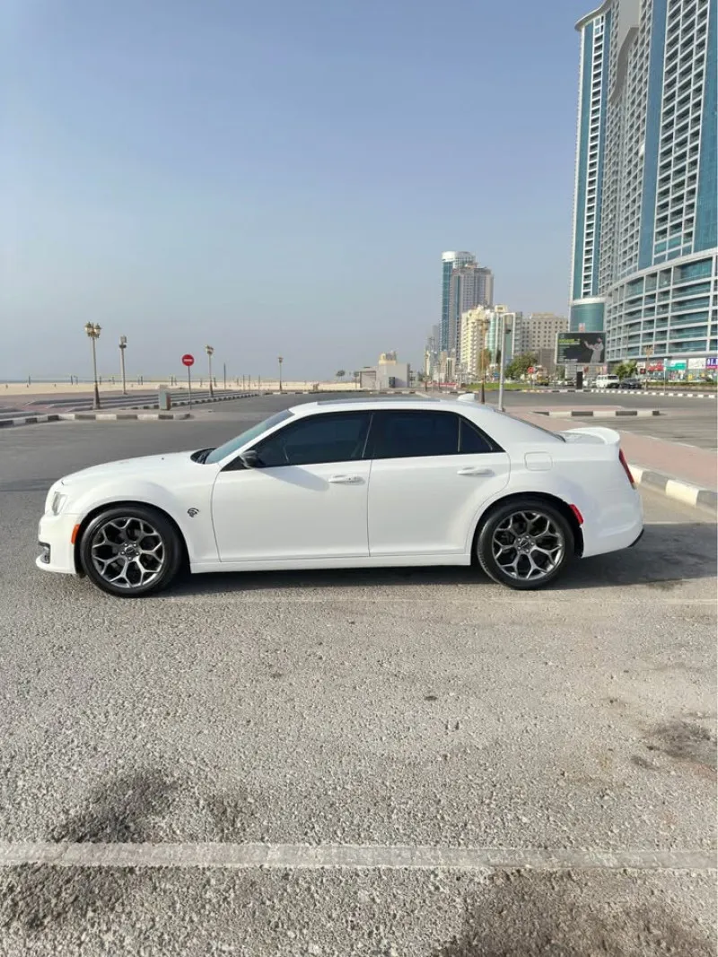 2017 Chrysler 300 in Dubai