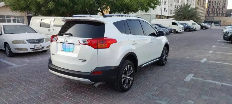 2014 تويوتا راف ٤ in Dubai