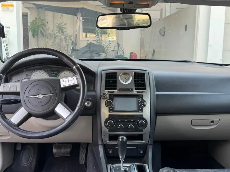 2006 Chrysler 300 in Dubai