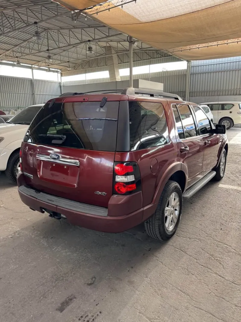2010 Ford Explorer in Dubai