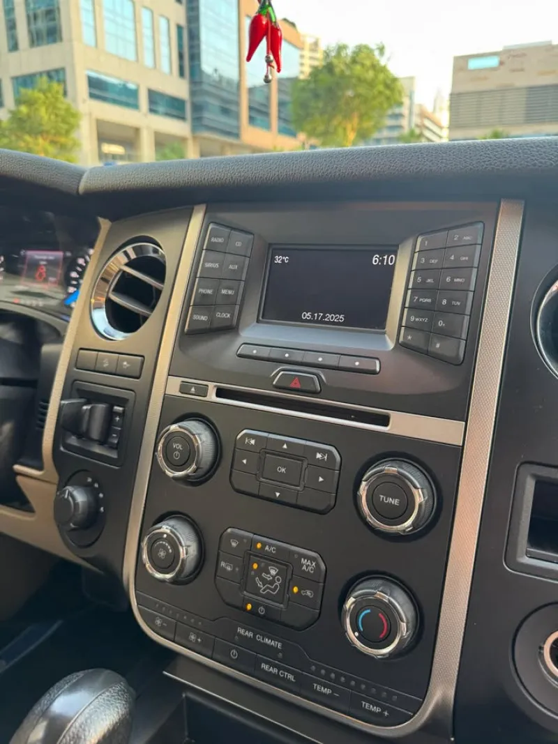2017 Ford Expedition in Dubai
