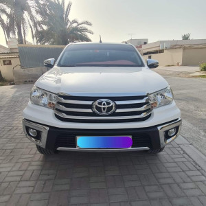 2016 Toyota Hilux in dubai